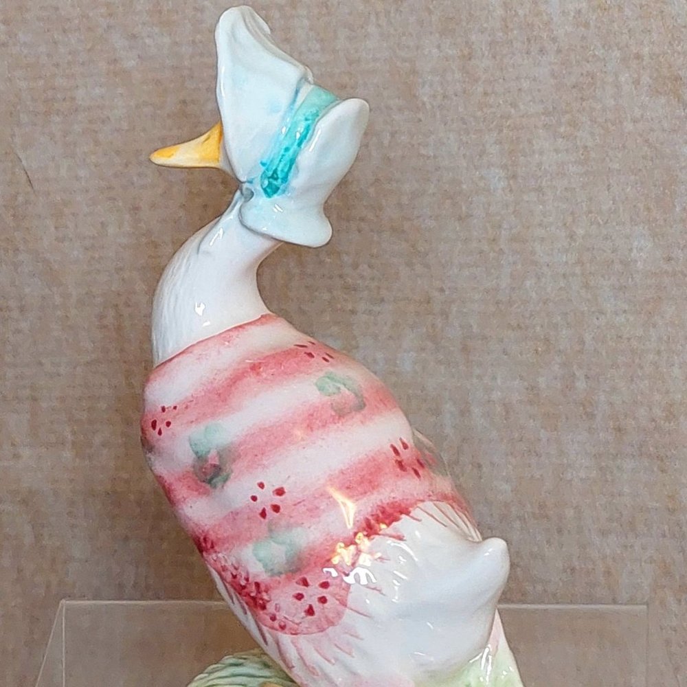 Beatrix Potter "Jemima Puddle Duck" Gold Stamp Home/Office Collectible Figurine - Picture 6 of 12